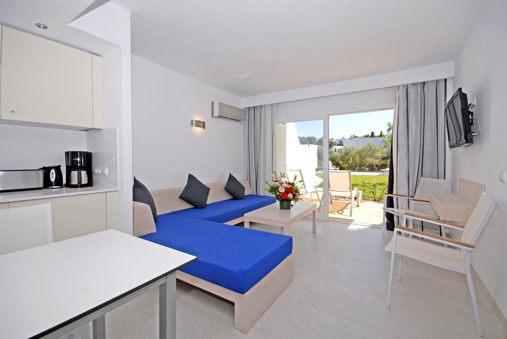 Apartamentos Ferrera Beach Cala d'Or  Ruang foto